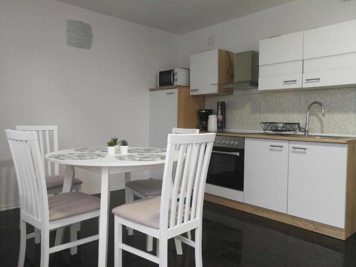 Apartments With A Parking Space Smoljanac, Plitvice - 12345 Ngoại thất bức ảnh