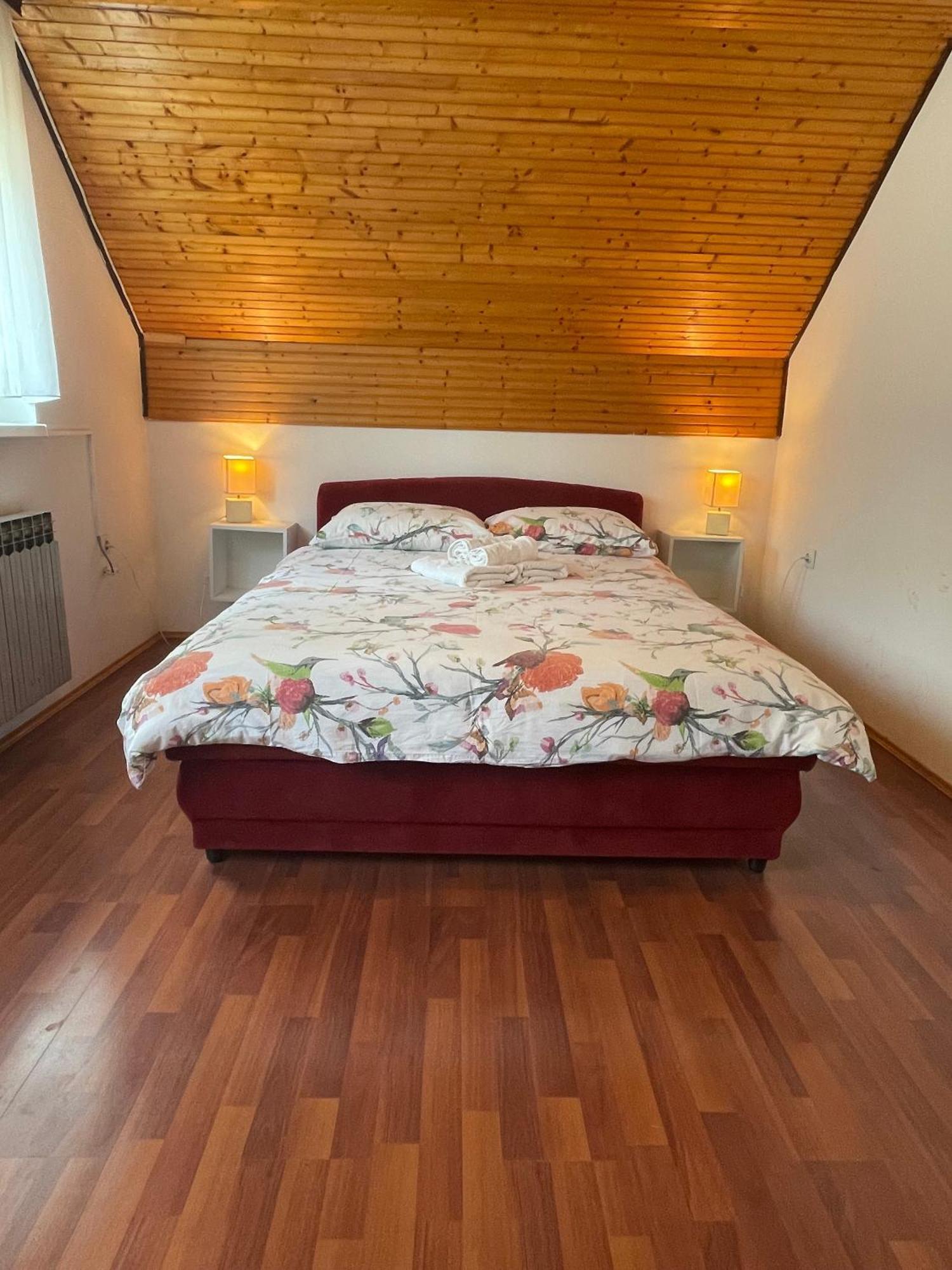 Apartments With A Parking Space Smoljanac, Plitvice - 12345 Phòng bức ảnh