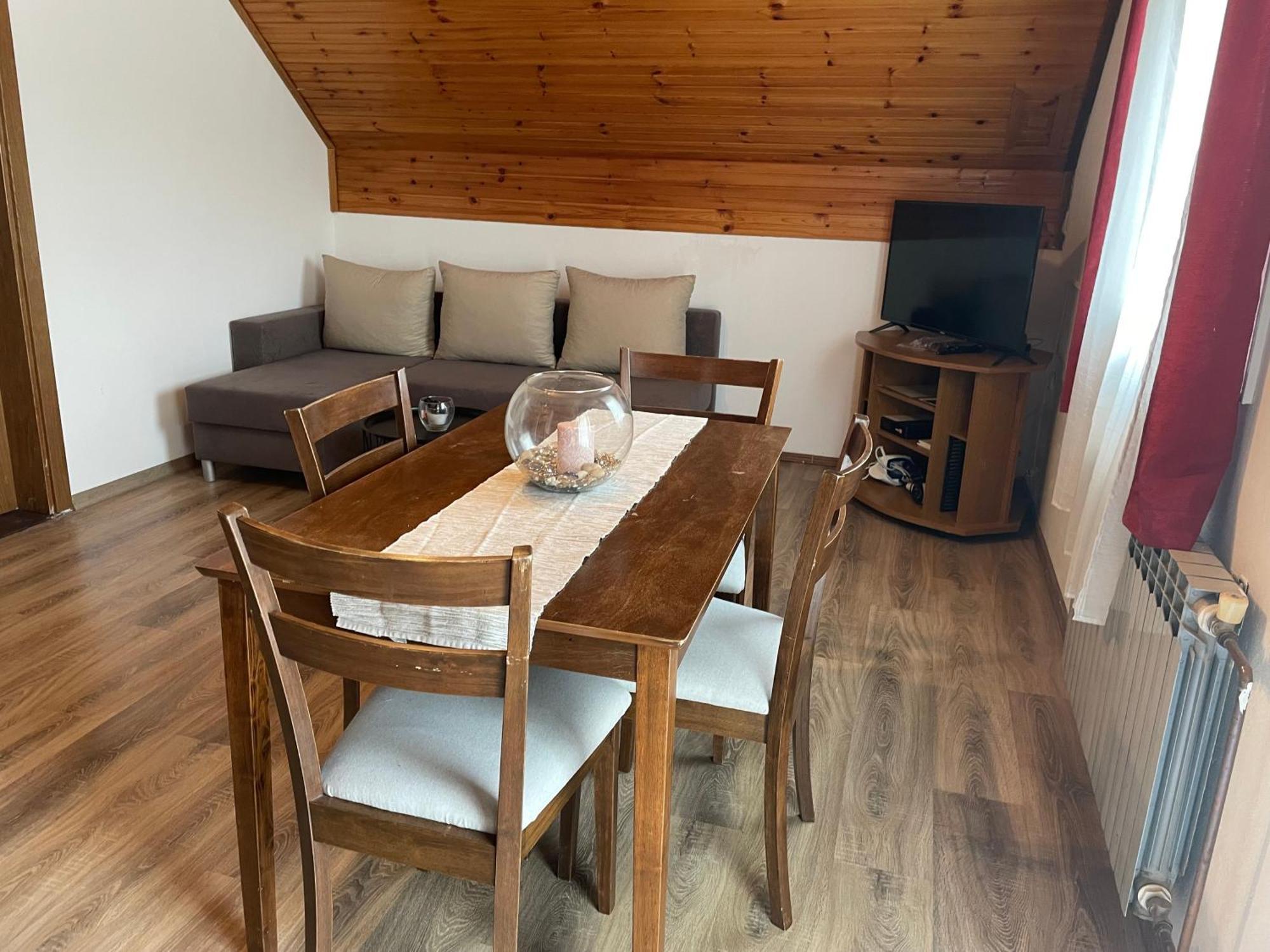 Apartments With A Parking Space Smoljanac, Plitvice - 12345 Phòng bức ảnh