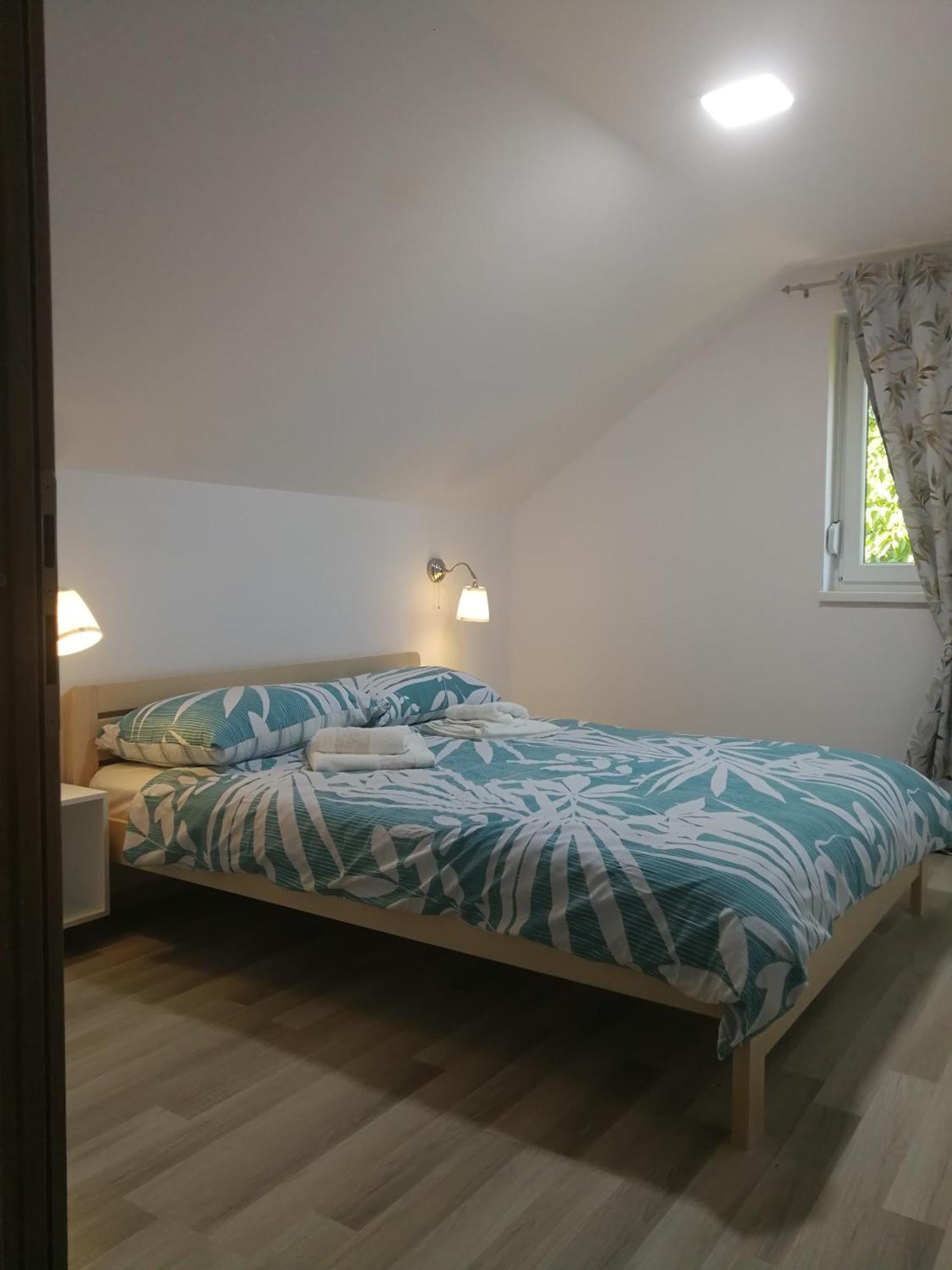 Apartments With A Parking Space Smoljanac, Plitvice - 12345 Phòng bức ảnh